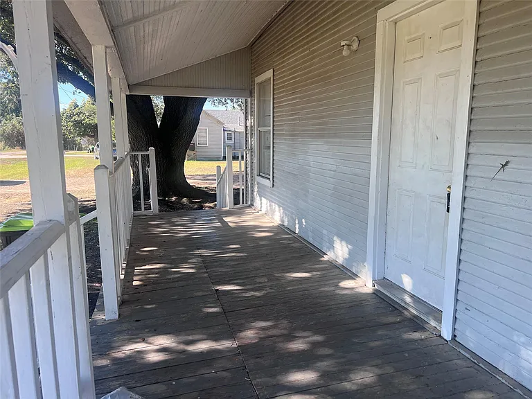 515 S Harrison Ln — Photo 11