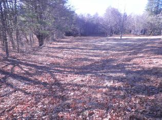 Main St, Hopkinton, NH 03229