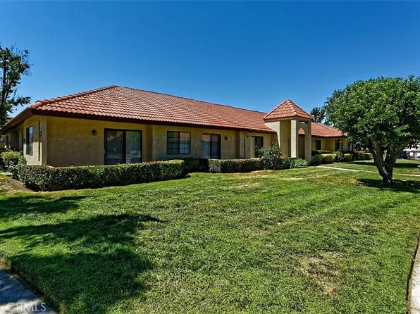 19236 Cottonwood Dr, Apple Valley, CA 92308