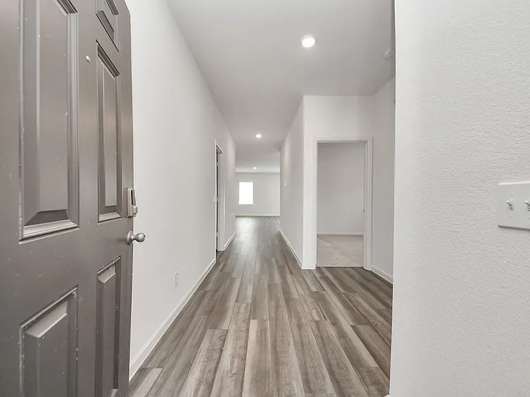 1902 Corsica Creek Ln — Photo 4