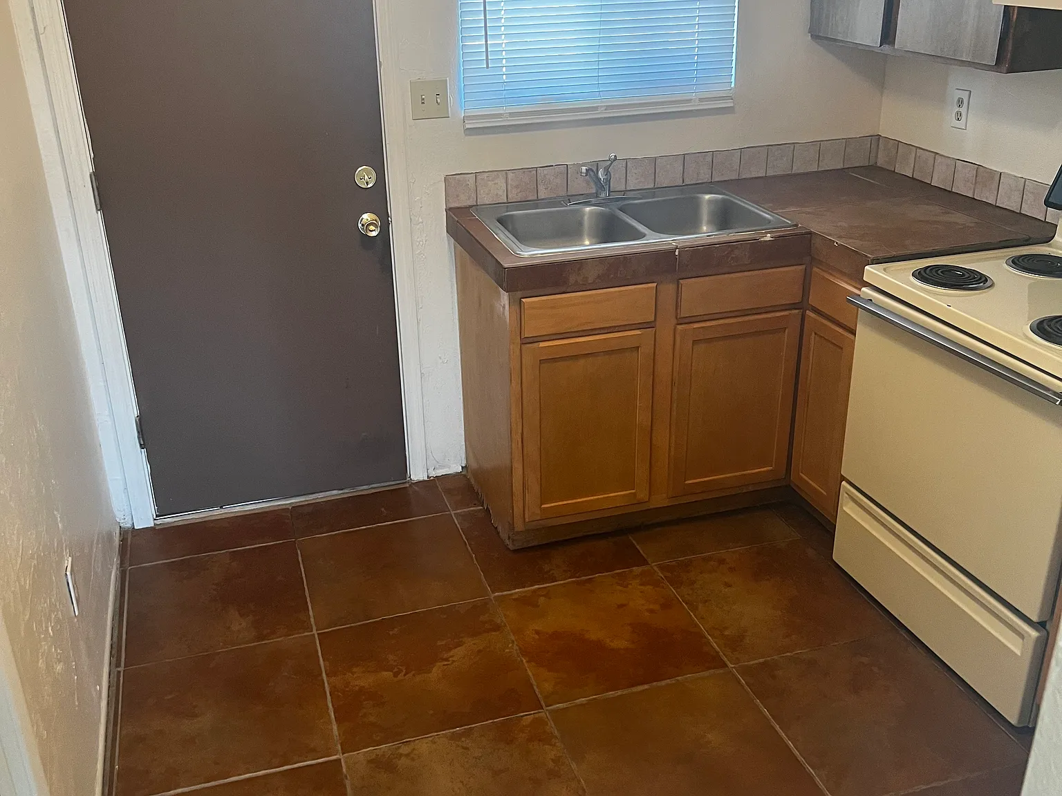 2 bed, 986 sqft, $1,400 — Photo 3