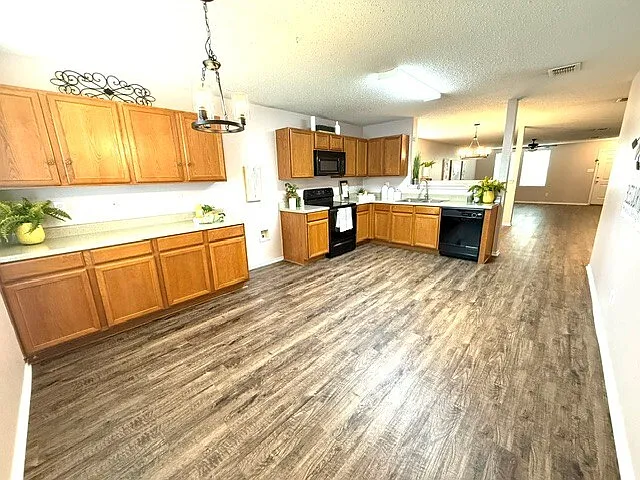 709 Granite Ridge Dr — Photo 6