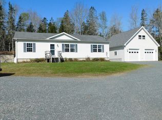 57 Jellison Cove Rd, Hancock, ME 04640