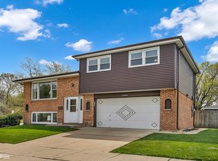 17804 Lorenz Ave, Lansing, IL 60438