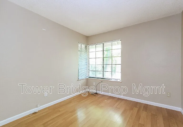 2277 Sandcastle Way — Photo 5