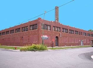600 N Albany Ave #2R, Chicago, IL 60612