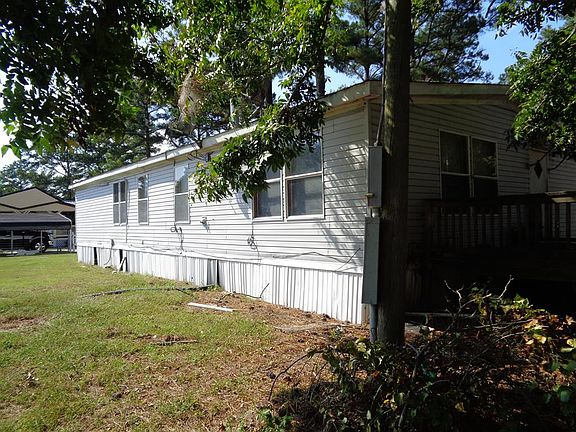 3rd image of 1754 Hwy 561 E
