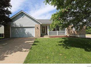 351 Spencer Hill Ct, Saint Peters, MO 63376