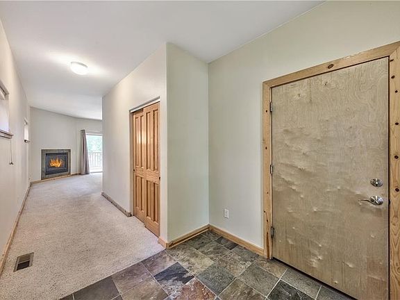 4th image of 910 Southwood Blvd Unit 4