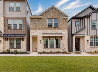 7520 Laburnam Rd, Dallas, TX 75228