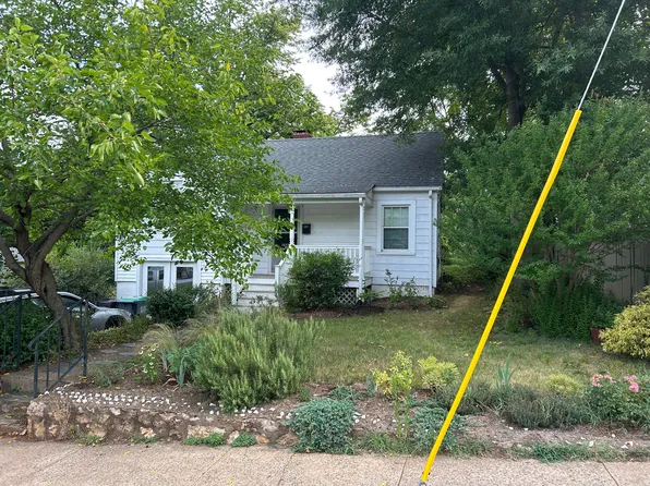 1327 Chesapeake St, Charlottesville, VA 22902