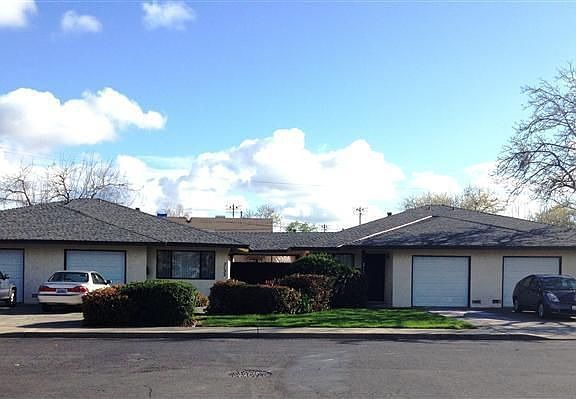 3rd image of 2131 Oakmont Way