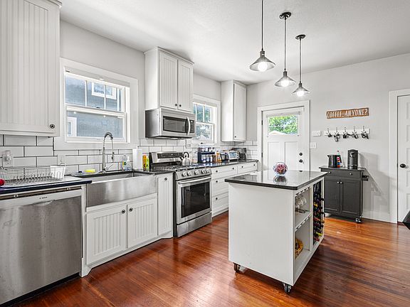 5th image of 2236 Alston Ave