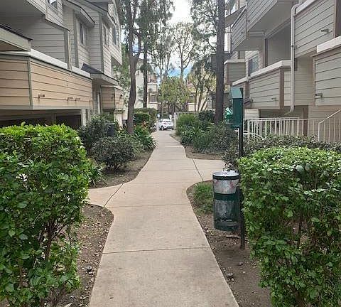 3rd image of 11150 Glenoaks Blvd Unit 268