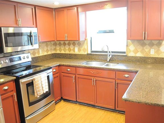 5th image of 8045 Deerwood Cir