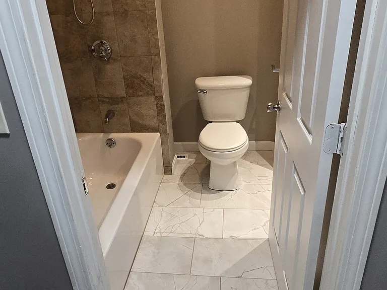 139 Lawrence St #1 — Photo 6