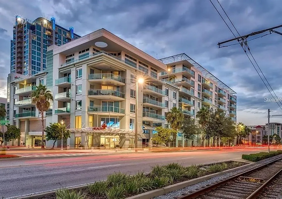 912 Channelside Dr #2803