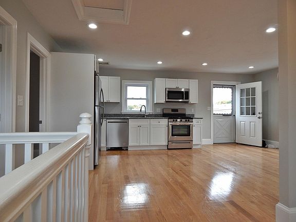 2nd image of 231 Bridge St #2AA