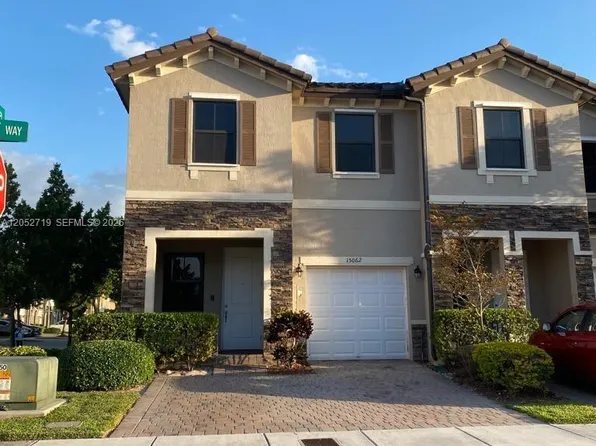 15062 SW 117th Way #15062, Miami, FL 33196