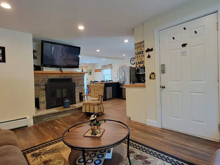 103 Lakeshore Dr — Photo 9