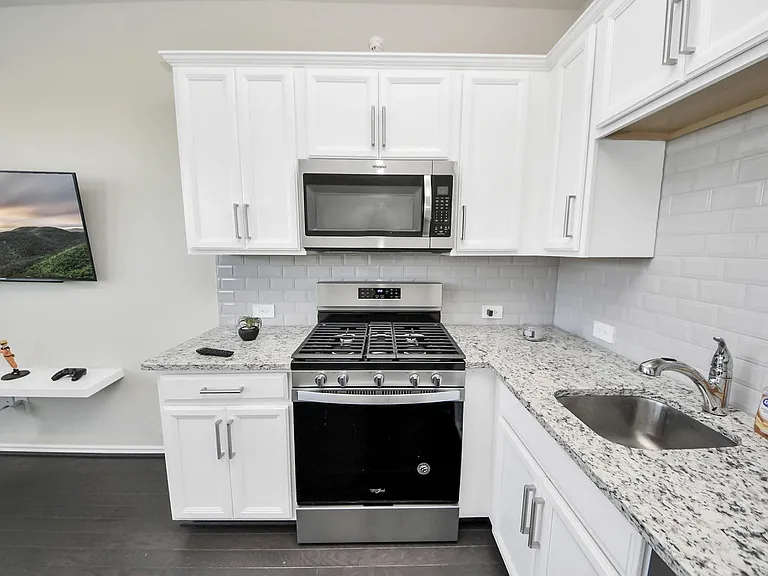 3402 Avondale View Dr — Photo 6