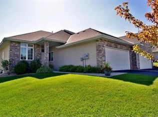 5059 E Oak Point Dr SE, Prior Lake, MN 55372