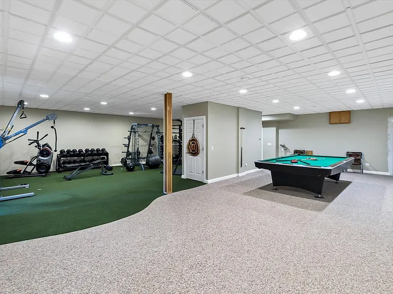 4206 Royal Fox Dr — Photo 52