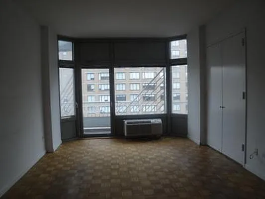 Rented by RELO REDAC INC. | media 37