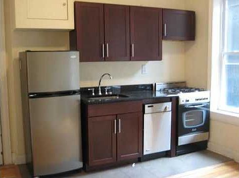 1st image of 207 W 11th St #Xx