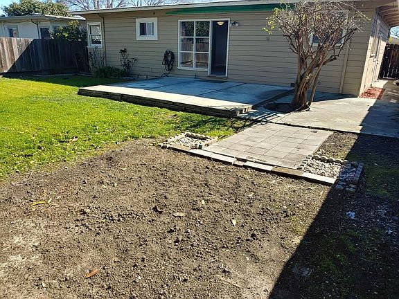 5th image of 581 Manzanita Ave
