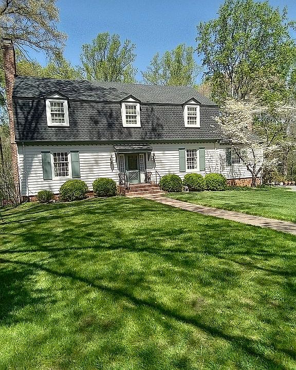 1st image of 2217 Surrey Pl