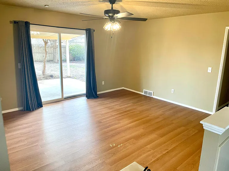 8908 S Youngs Blvd — Photo 3