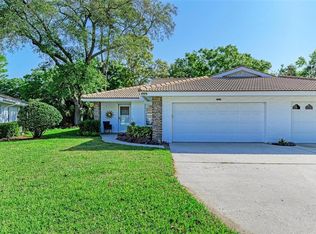 5623 Garden Lakes Dr, Bradenton, FL 34203