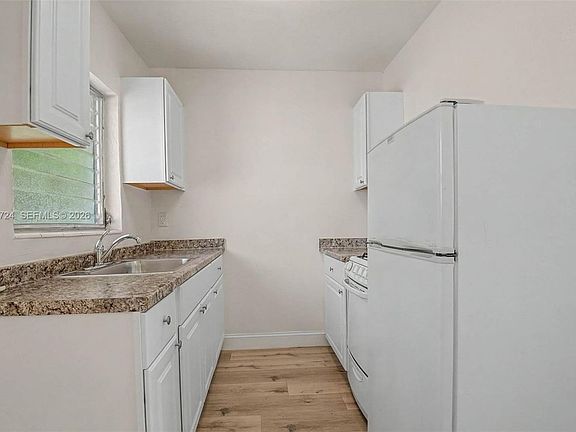 4th image of 229 Madeira Ave APT 6