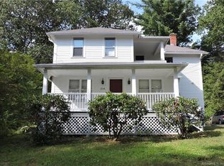 214 Park Rd, Waterbury, CT 06708