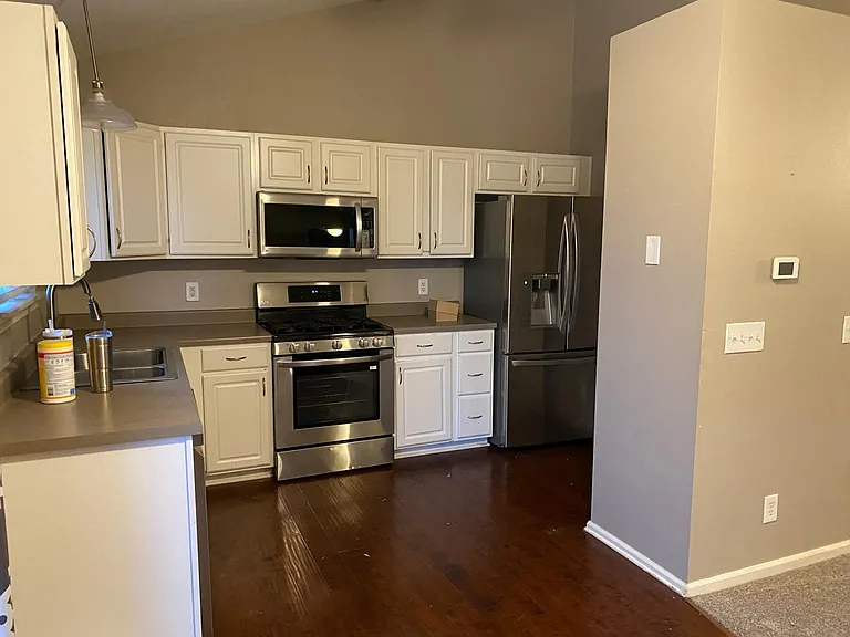7834 S 161st Ter — Photo 30