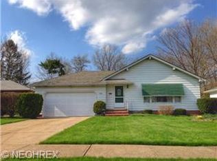 6443 Longridge Rd, Mayfield Heights, OH 44124