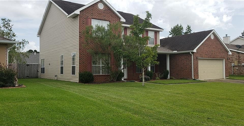 1st image of 972 Maple Creek Dr