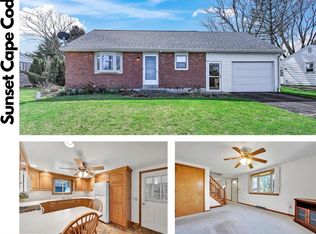 902 Maple Ln, Lebanon, PA 17046