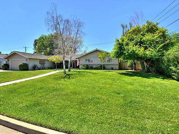 2nd image of 6687 Hampton Dr