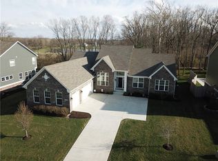 7509 Patriot Ct, Zionsville, IN 46077