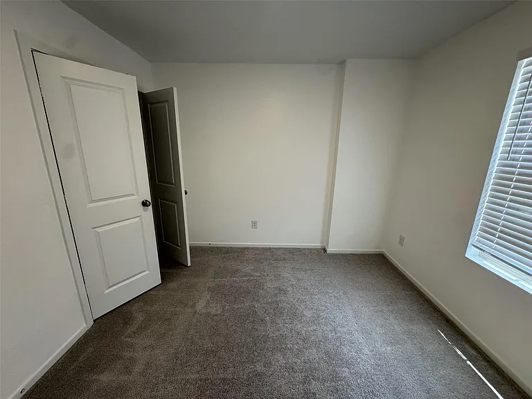 5318-5318 Still Meadow Ln — Photo 21