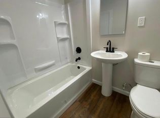 3 Kensington Ln, Newark, DE 19713