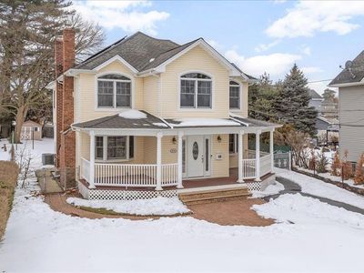 234 S Pershing Ave, Bethpage, NY, 11714