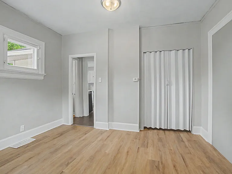 2600 Wayne Ave — Photo 23