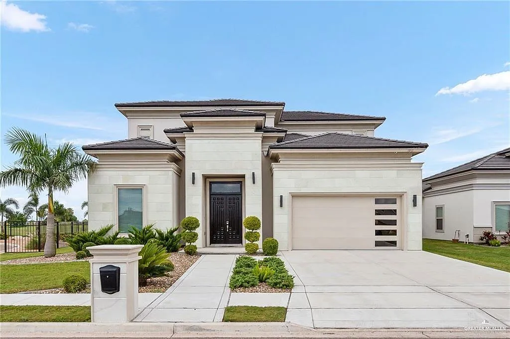 4 bed, 3.5 bath, 2742 sqft, $3,400 — Photo 1