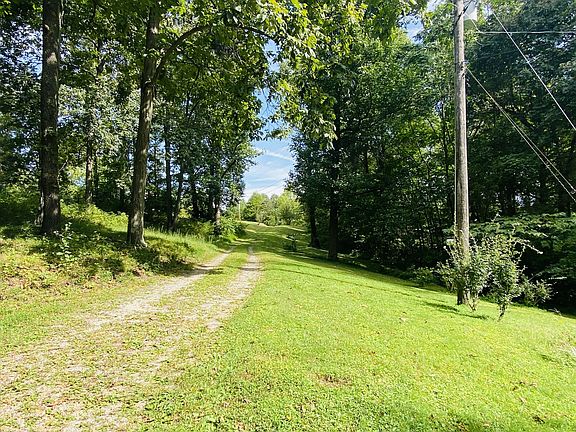 4th image of 2841 Highway 25