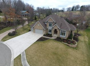 1212 Forrest Ridge Dr, Dover, OH 44622