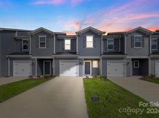 1340 Falling Acorn Ln, Concord, NC 28027