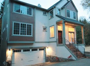 3526 SW Arnold St, Portland, OR 97219